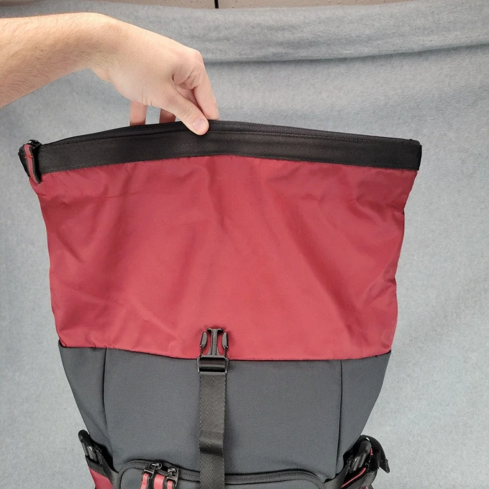 Oakley Roll Top Backpack Unisex OS Grey Red Techwear Gorpcore Hiking Bag